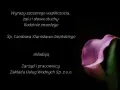 Wyrazy współczucia dla rodziny zmarłego. Jak napisać kondolencje z powodu śmierci mamy? Kwiat kalii na czarnym tle.