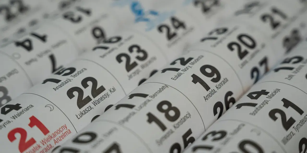 Kalendarz z imieninami. Kiedy imieniny Doroty? Sprawdzamy daty na kartkach: 21, 22, 23, 24, 25, 26, 27.
