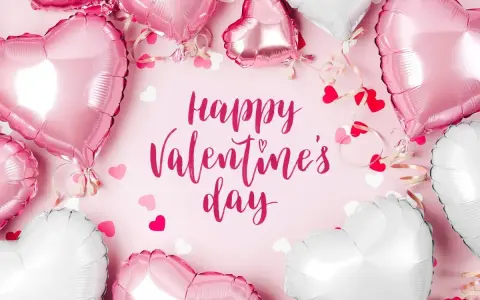 Mnóstwo różowych i białych balonów w kształcie serc, ozdobionych wstążkami i konfetti, tworzy romantyczną atmosferę. Napis "Happy Valentine's Day" dopełnia całość.