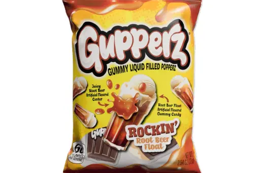 Opakowanie Gupperz z gumą o smaku root beer float. Płynne nadzienie i żelki w kształcie lodów.